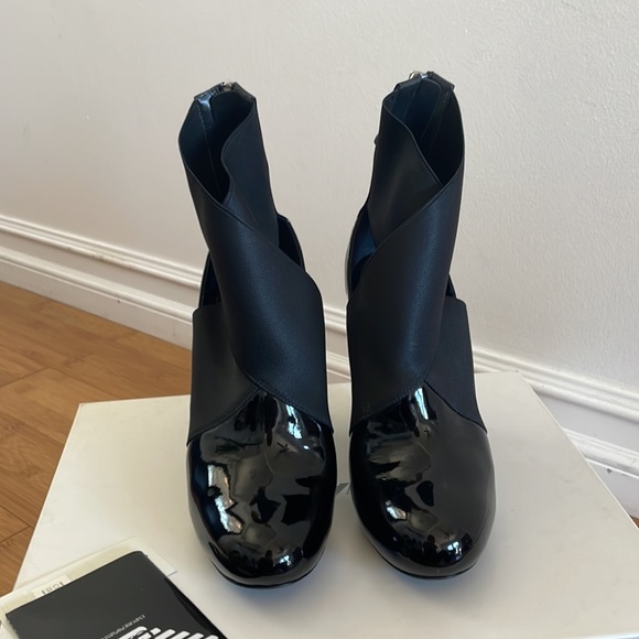 Emporio Armani black patent leather booties 38 - Picture 7 of 11